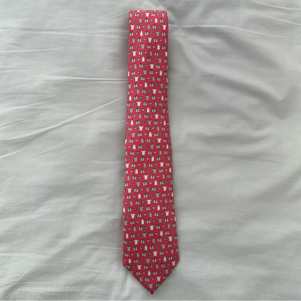 Vineyard Vines x Fruit of the Loom Tie